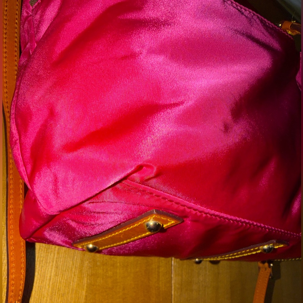 Dooney & Bourke Nylon Pink Satchel Tote Bag w/ Leather Trim & Shoulder Strap - Picture 12 of 17